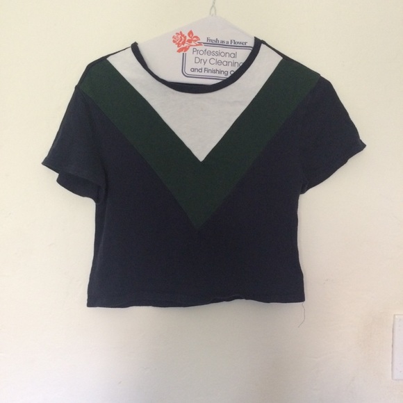 Tri-Color 90’s Crop Top - Picture 2 of 4